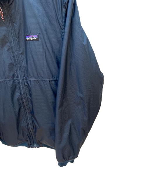 Patagonia（パタゴニア）Patagonia (パタゴニア) リバーシブルジャケット ネイビー×レッド サイズ:Mの古着・服飾アイテム