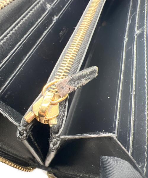 FENDI（フェンディ）FENDI (フェンディ) ラウンドファスナー財布 ブラックの古着・服飾アイテム