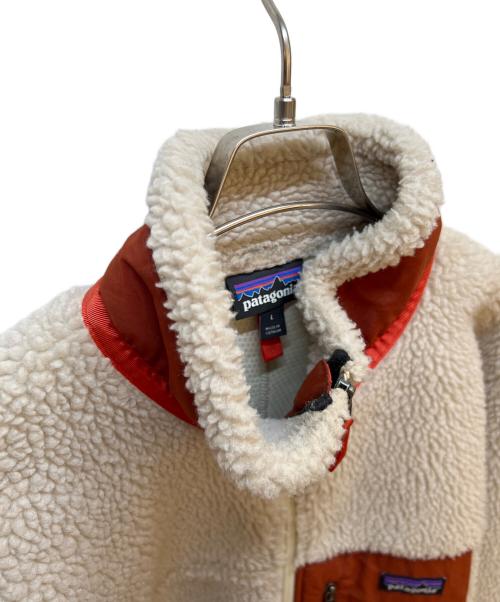 Patagonia（パタゴニア）Patagonia (パタゴニア) フリースジャケット ベージュ サイズ:Ｌの古着・服飾アイテム