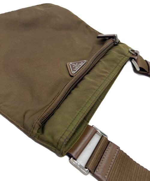 PRADA（プラダ）PRADA (プラダ) ショルダーバッグ オリーブの古着・服飾アイテム