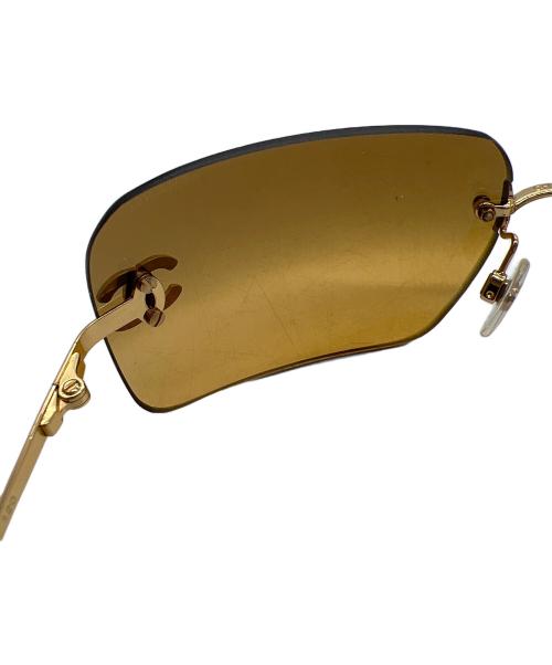 CHANEL（シャネル）CHANEL (シャネル) サングラス ゴールド サイズ:62 17の古着・服飾アイテム