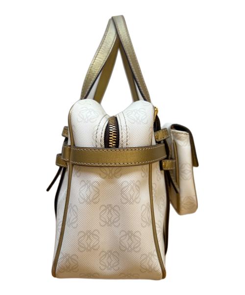 LOEWE（ロエベ）LOEWE (ロエベ) ハンドバッグ ホワイトの古着・服飾アイテム