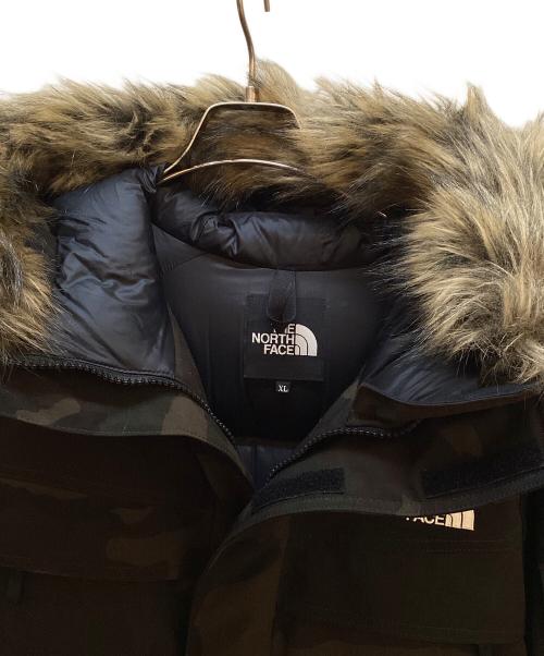 THE NORTH FACE（ザ ノース フェイス）THE NORTH FACE (ザ ノース フェイス) ダウンジャケット カーキ×ブラック サイズ:XLの古着・服飾アイテム
