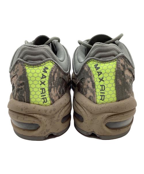 NIKE（ナイキ）NIKE (ナイキ) NIKE AIR MAX TAILWIND 4 DIGI CAMO カーキ サイズ:28 未使用品の古着・服飾アイテム