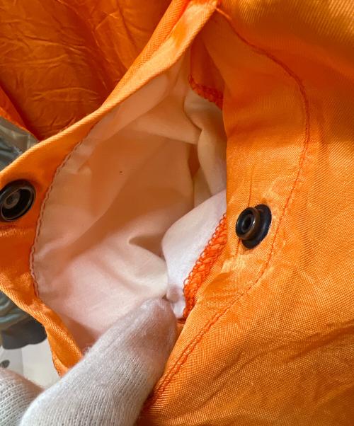 AVIREX（アヴィレックス）AVIREX (アヴィレックス) MA-1ジャケット カーキ×オレンジ サイズ:Lの古着・服飾アイテム