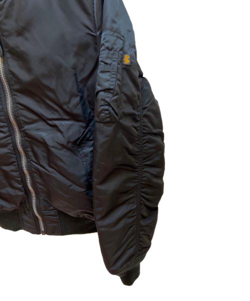 ALPHA INDUSTRIES（アルファインダストリーズ）ALPHA INDUSTRIES (アルファインダストリーズ) MA-1ジャケット ブラック×オレンジ サイズ:Mの古着・服飾アイテム