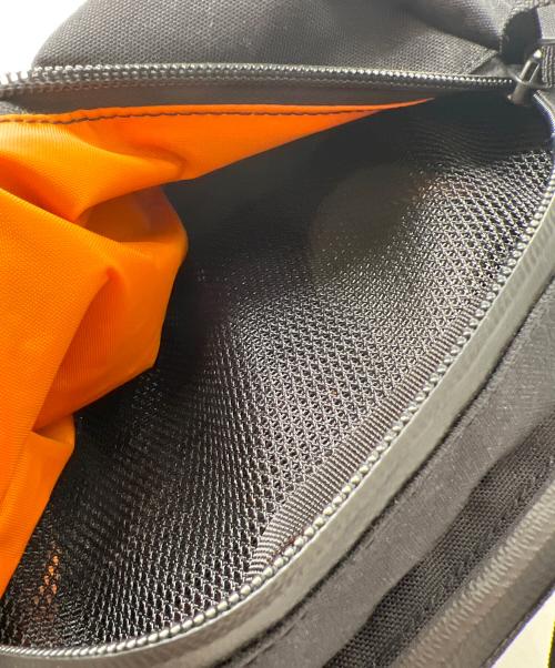MYSTERY RANCH（ミステリーランチ）MYSTERY RANCH (ミステリーランチ) リュック ブラック×オレンジの古着・服飾アイテム
