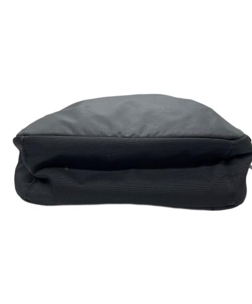 AER（エアー）AER (エアー) ショルダーバッグ ブラックの古着・服飾アイテム