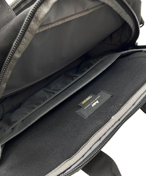 AER（エアー）AER (エアー) ショルダーバッグ ブラックの古着・服飾アイテム