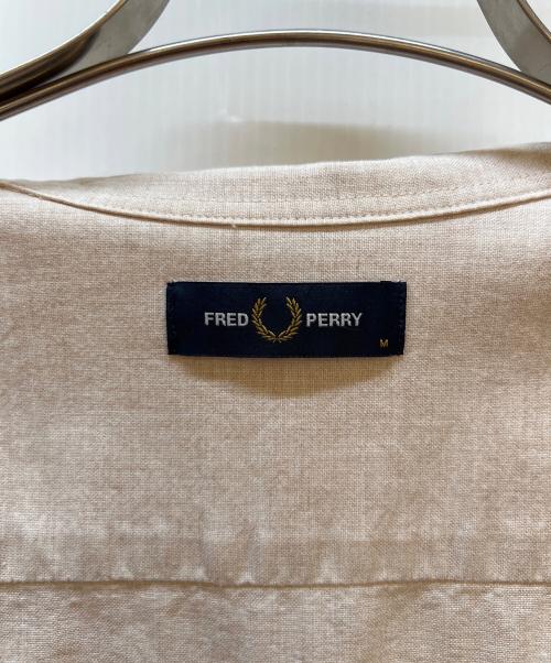 FRED PERRY（フレッドペリー）FRED PERRY (フレッドペリー) 長袖シャツ ベージュ サイズ:Mの古着・服飾アイテム