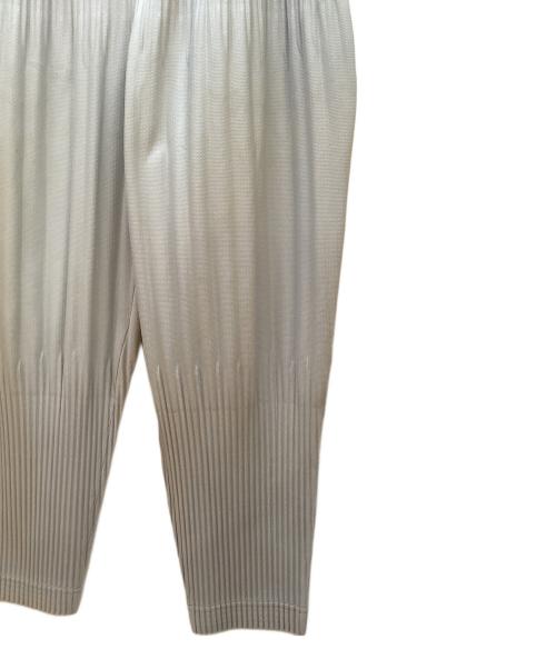 HOMME PLISSE ISSEY MIYAKE（オム プリッセ イッセイ ミヤケ）HOMME PLISSE ISSEY MIYAKE (オム プリッセ イッセイ ミヤケ) イージーパンツ ライトグレー サイズ:2の古着・服飾アイテム