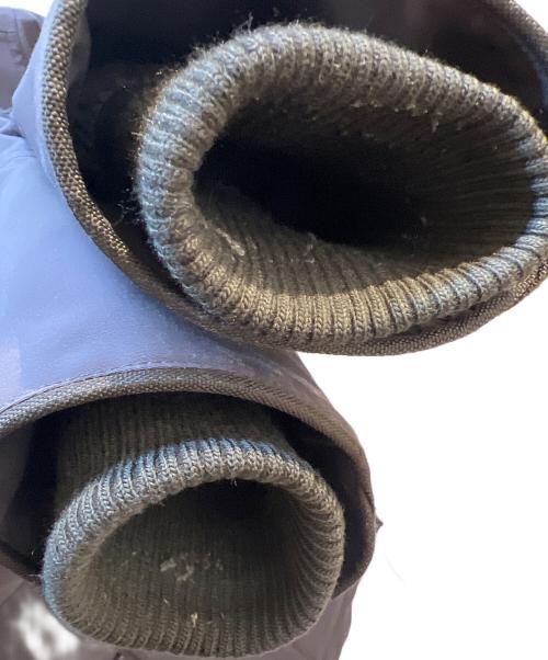 CANADA GOOSE（カナダグース）CANADA GOOSE (カナダグース) ダウンジャケット ネイビー サイズ:Ｓの古着・服飾アイテム