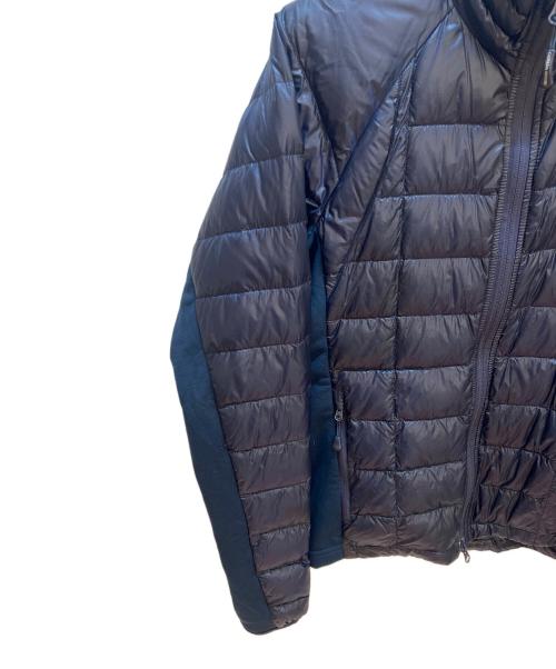 CANADA GOOSE（カナダグース）CANADA GOOSE (カナダグース) ライトダウンジャケット ネイビー サイズ:Mの古着・服飾アイテム