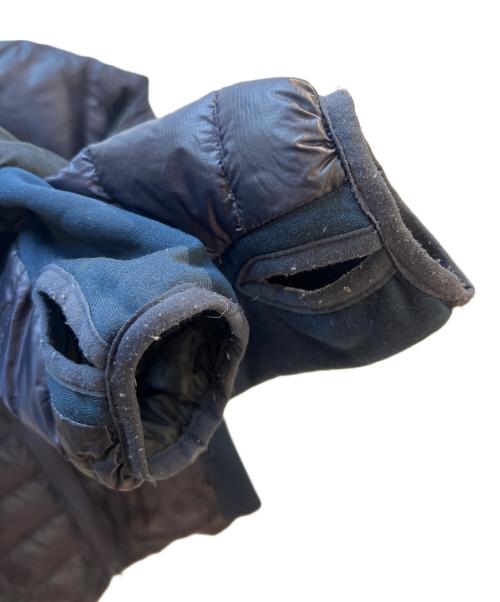 CANADA GOOSE（カナダグース）CANADA GOOSE (カナダグース) ライトダウンジャケット ネイビー サイズ:Mの古着・服飾アイテム