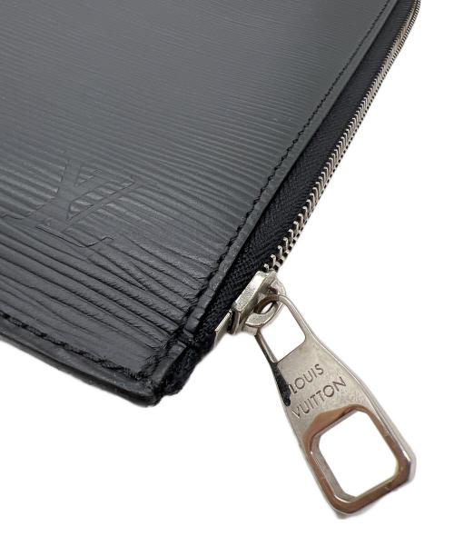 LOUIS VUITTON（ルイ ヴィトン）LOUIS VUITTON (ルイ ヴィトン) クラッチバッグ ブラックの古着・服飾アイテム