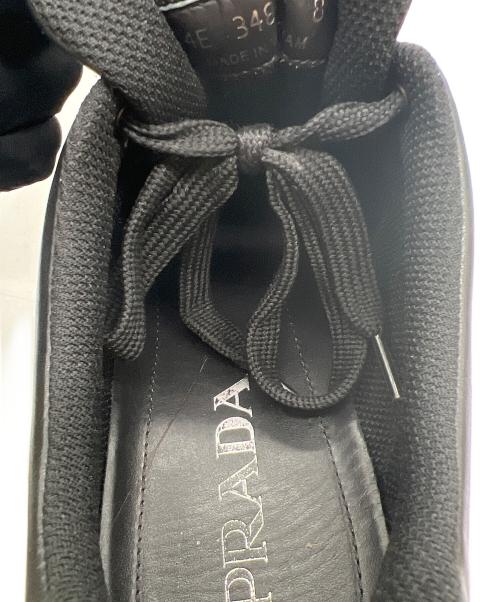 PRADA（プラダ）PRADA (プラダ) ローカットスニーカー ブラック サイズ:8の古着・服飾アイテム