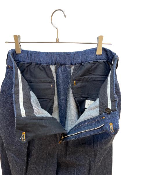 MARKAWARE（マーカウェア）MARKAWARE (マーカウェア) タックデニムパンツ インディゴ サイズ:3の古着・服飾アイテム