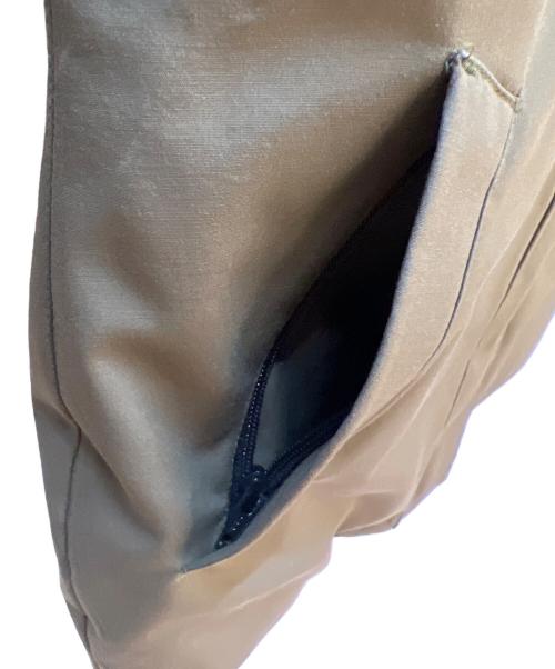 CANADA GOOSE（カナダグース）CANADA GOOSE (カナダグース) ダウンジャケット オリーブ サイズ:Sの古着・服飾アイテム