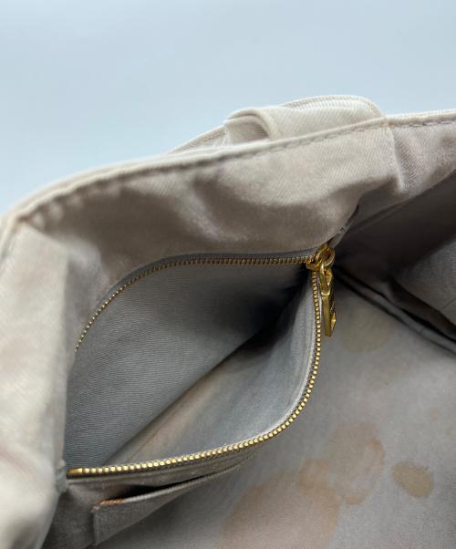 PRADA（プラダ）PRADA (プラダ) ハンドバッグ ベージュの古着・服飾アイテム