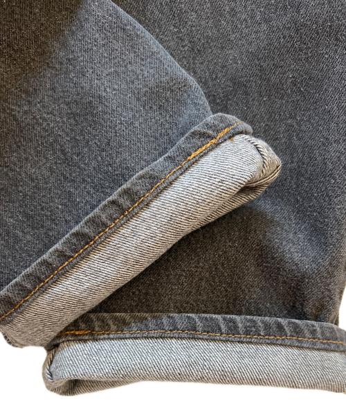 LEVI'S（リーバイス）LEVI'S (リーバイス) デニムパンツ グレー サイズ:30の古着・服飾アイテム