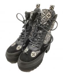 LOUIS VUITTON（ルイ ヴィトン）の古着「アンクルブーツ/ローリエ―ト」｜ライトグレー