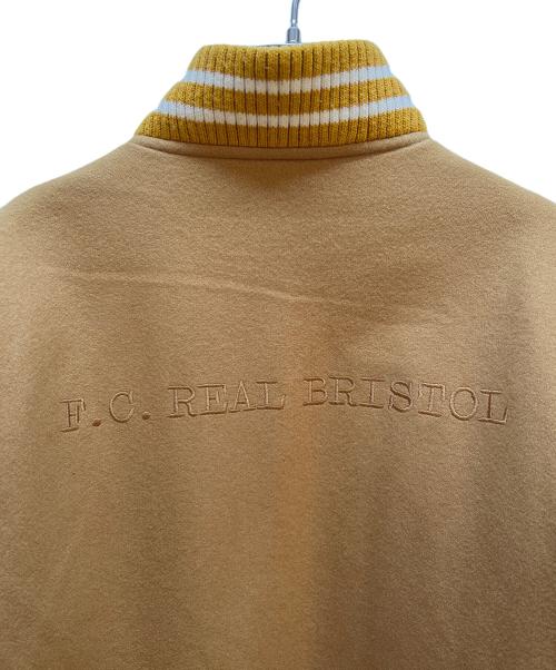 NIKE（ナイキ）NIKE (ナイキ) F.C.R.B. (エフシーレアルブリストル) スタジャン ブラウン×ホワイト×イエロー サイズ:Mの古着・服飾アイテム