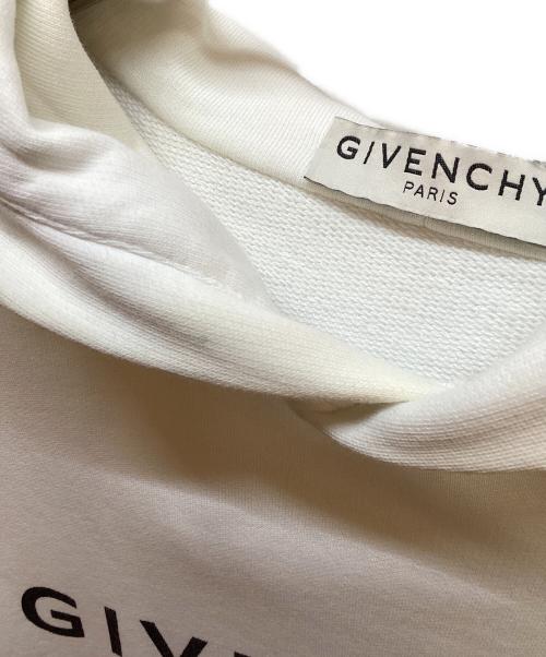GIVENCHY（ジバンシィ）GIVENCHY (ジバンシィ) プルオーバーパーカー ホワイト サイズ:Sの古着・服飾アイテム