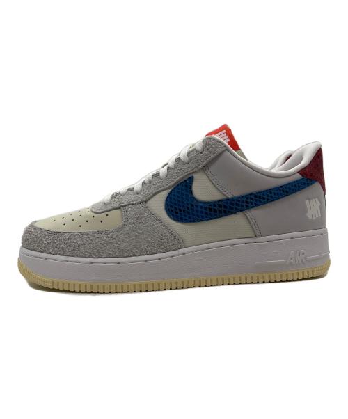 NIKE（ナイキ）NIKE (ナイキ) UNDEFEATED (アンディフィーテッド) ローカットスニーカー/AIR FORCE1 LOW グレー×ネイビー×レッド サイズ:30cmの古着・服飾アイテム