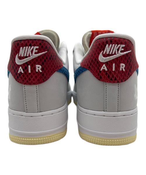 NIKE（ナイキ）NIKE (ナイキ) UNDEFEATED (アンディフィーテッド) ローカットスニーカー/AIR FORCE1 LOW グレー×ネイビー×レッド サイズ:30cmの古着・服飾アイテム