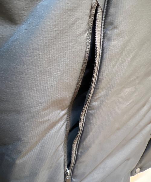 ARC'TERYX（アークテリクス）ARC'TERYX (アークテリクス) 中綿ジャケット ネイビー サイズ:Mの古着・服飾アイテム