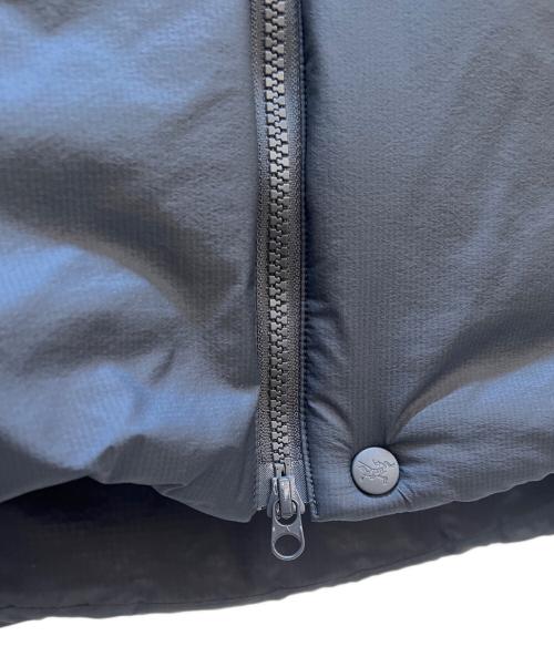 ARC'TERYX（アークテリクス）ARC'TERYX (アークテリクス) 中綿ジャケット ネイビー サイズ:Mの古着・服飾アイテム