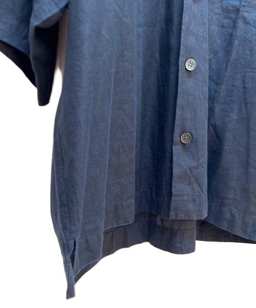 HOMME PLISSE ISSEY MIYAKE（オム プリッセ イッセイ ミヤケ）HOMME PLISSE ISSEY MIYAKE (オム プリッセ イッセイ ミヤケ) 半袖シャツ ネイビー サイズ:2の古着・服飾アイテム