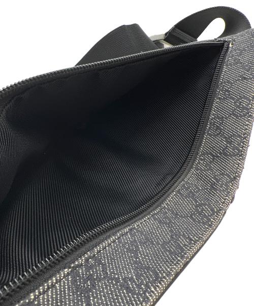 GUCCI（グッチ）GUCCI (グッチ) ウエストポーチ グレーの古着・服飾アイテム