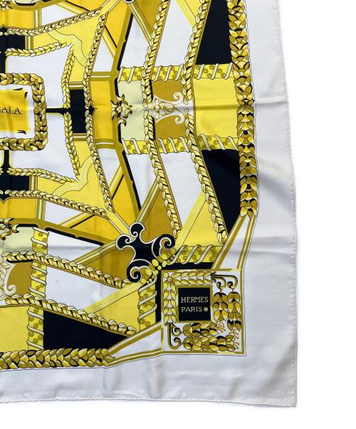 HERMES（エルメス）HERMES (エルメス) シルクスカーフ アイボリーの古着・服飾アイテム