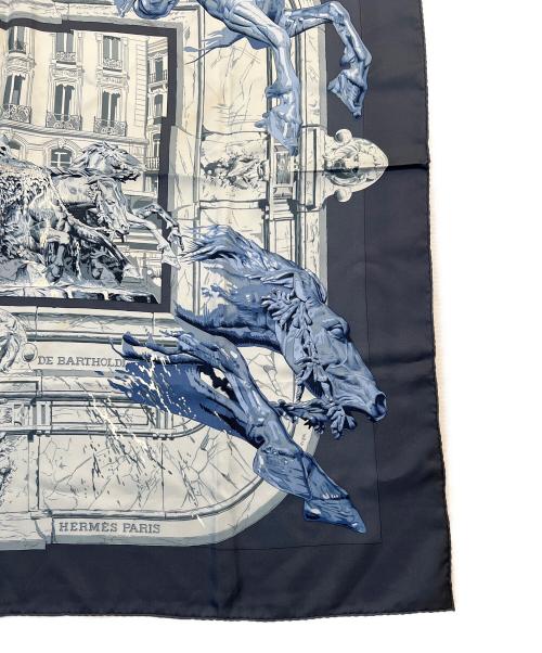 HERMES（エルメス）HERMES (エルメス) シルクスカーフ ブルー×ブラックの古着・服飾アイテム