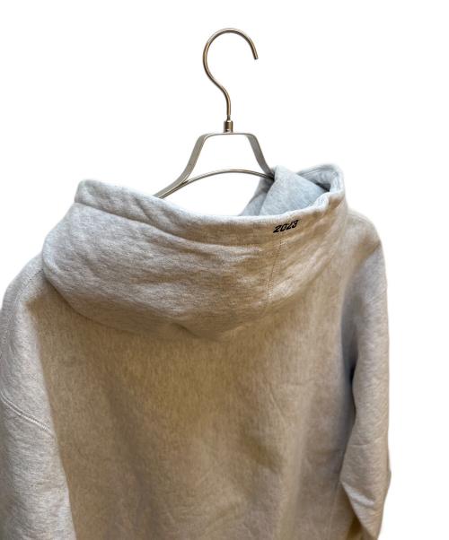 SUPREME（シュプリーム）SUPREME (シュプリーム) プルオーバーパーカー グレー サイズ:Lの古着・服飾アイテム