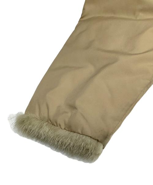 MONCLER（モンクレール）MONCLER (モンクレール) ダウンジャケット ベージュの古着・服飾アイテム