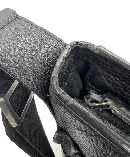 Salvatore Ferragamo（サルヴァトーレ フェラガモ）Salvatore Ferragamo (サルヴァトーレ フェラガモ) クロスボディーバッグ ブラックの古着・服飾アイテム