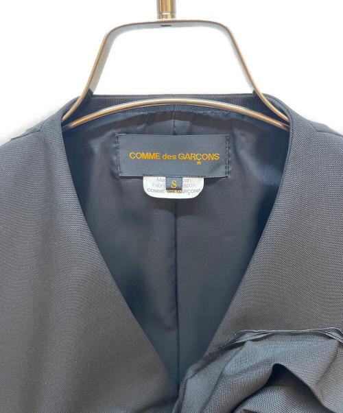 COMME des GARCONS（コムデギャルソン）COMME des GARCONS (コムデギャルソン) ドッキングフラワーベスト ブラック サイズ:Ｓの古着・服飾アイテム