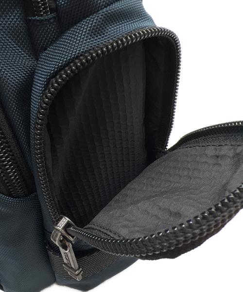TUMI（トゥミ）TUMI (トゥミ) リュック ネイビーの古着・服飾アイテム