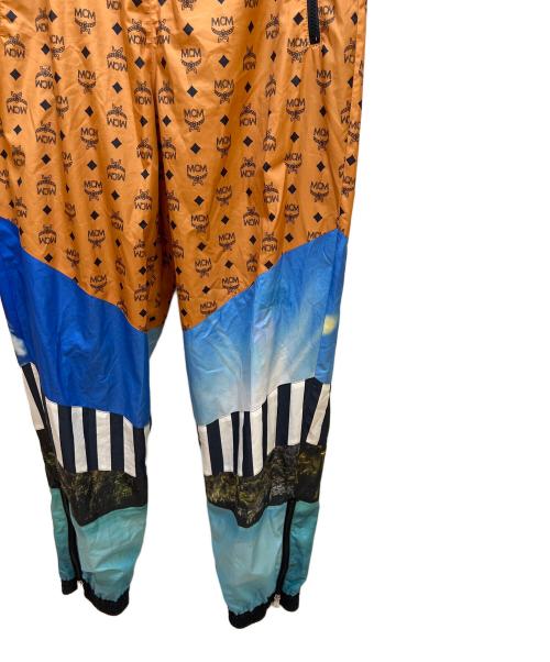 MCM（エムシーエム）MCM (エムシーエム) PHENOMENON (フェノメノン) ジャージパンツ マルチカラー サイズ:Mの古着・服飾アイテム