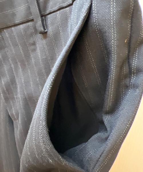 DRIES VAN NOTEN（ドリスヴァンノッテン）DRIES VAN NOTEN (ドリスヴァンノッテン) ストライプパンツ ネイビー サイズ:48の古着・服飾アイテム