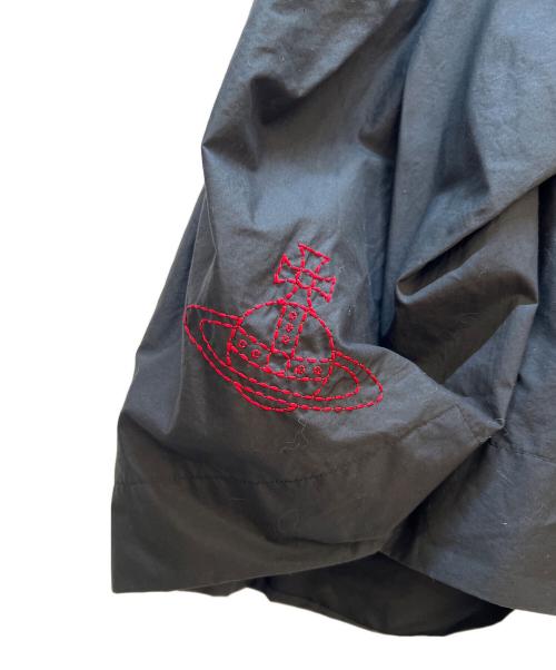 Vivienne Westwood RED LABEL（ヴィヴィアンウエストウッドレッドレーベル）Vivienne Westwood RED LABEL (ヴィヴィアンウエストウッドレッドレーベル) ロゴ刺繍スカート ブラック サイズ:2の古着・服飾アイテム