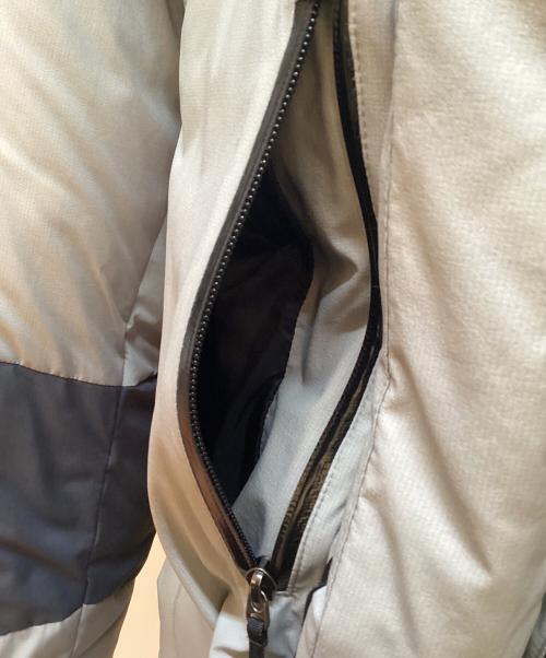 THE NORTH FACE（ザ ノース フェイス）THE NORTH FACE (ザ ノース フェイス) ダウンジャケット グレー サイズ:Lの古着・服飾アイテム