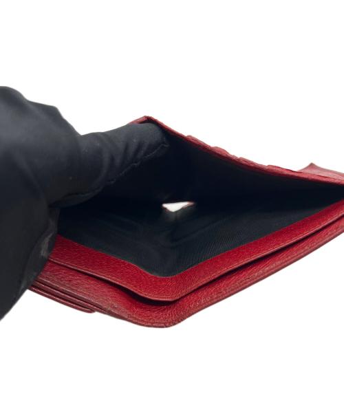 GUCCI（グッチ）GUCCI (グッチ) 2つ折り財布 レッドの古着・服飾アイテム