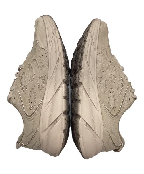 HOKAONEONE（ホカオネオネ）HOKAONEONE (ホカオネオネ) HOKA CLIFTON L SUEDE SHIFTING SAND / DUNE ベージュ サイズ:27.5cmの古着・服飾アイテム