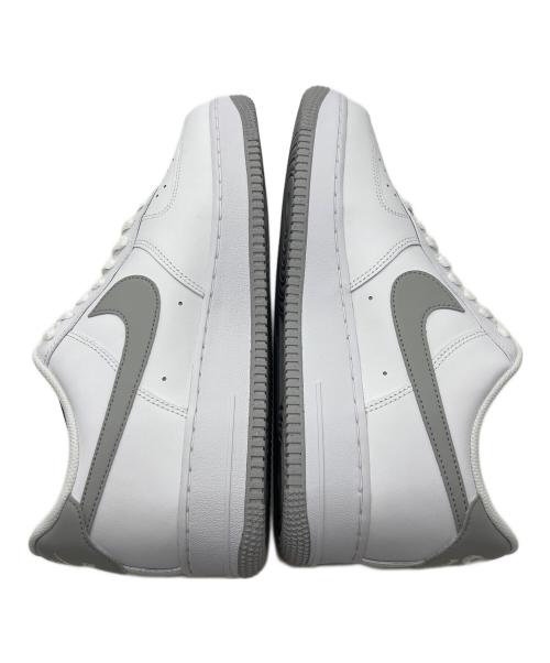 NIKE（ナイキ）NIKE (ナイキ) ローカットスニーカー ホワイト×グレー サイズ:28 未使用品の古着・服飾アイテム