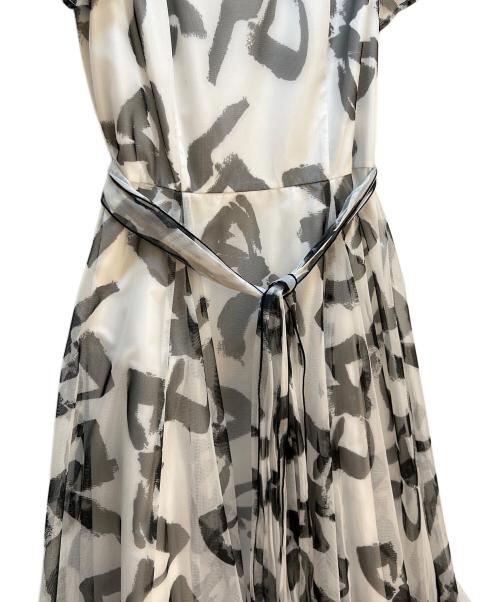 M'S GRACY（エムズグレイシー）M'S GRACY (エムズグレイシー) ノースリーブワンピース ホワイト サイズ:38の古着・服飾アイテム