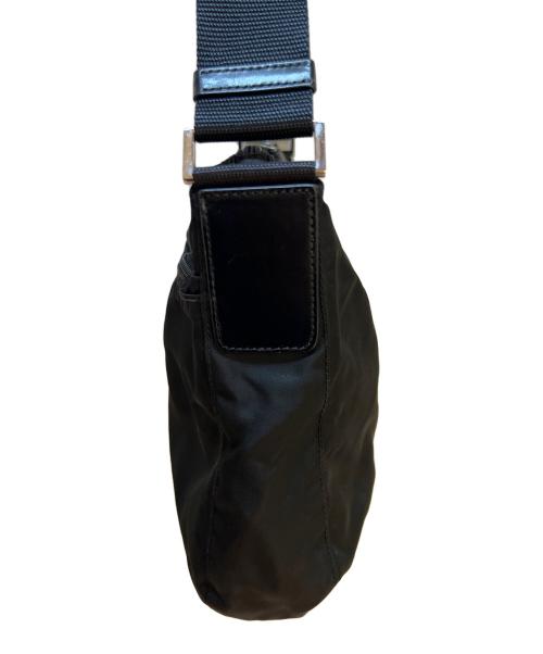 PRADA（プラダ）PRADA (プラダ) ナイロンショルダーバッグ ブラックの古着・服飾アイテム