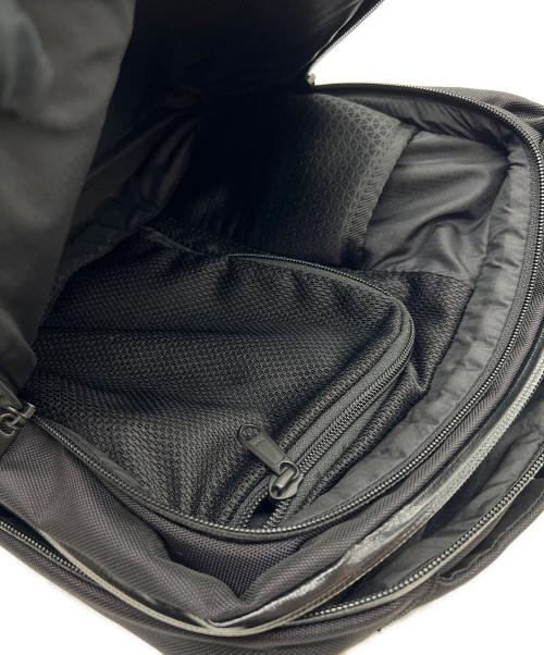 THE NORTH FACE（ザ ノース フェイス）THE NORTH FACE (ザ ノース フェイス) SHUTTLE DAYPACK SLIM グレーの古着・服飾アイテム